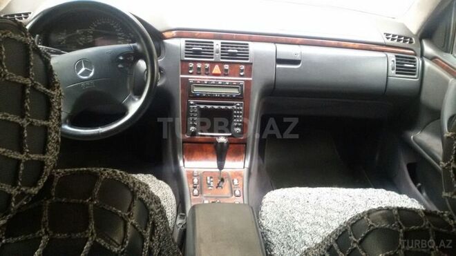 Mercedes E 280 2000, 390,000 km - 0.3 л - Bakı