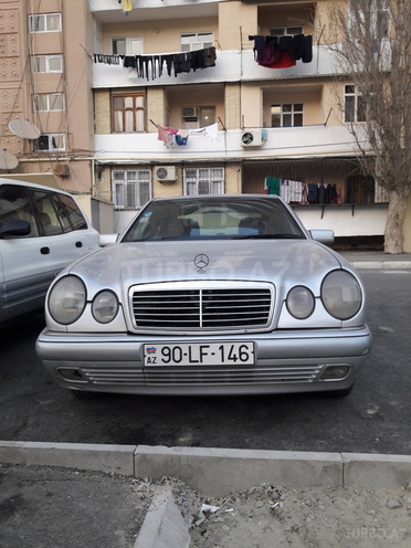Mercedes E 220 1997, 350,000 km - 2.2 l - Sumqayıt
