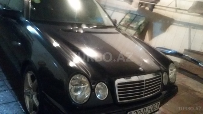 Mercedes E 220 1998, 240,000 km - 2.2 l - Bakı