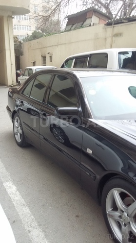 Mercedes E 220 1998, 240,000 km - 2.2 l - Bakı