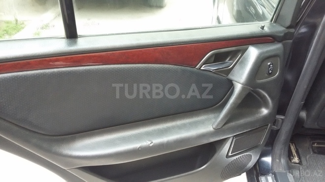 Mercedes E 220 1998, 240,000 km - 2.2 l - Bakı