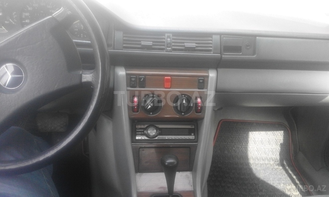 Mercedes E 200 1991, 245,000 km - 0.2 л - Bakı
