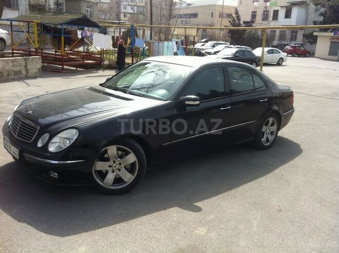 Mercedes E 320 2004, 189,000 km - 3.2 l - Bakı