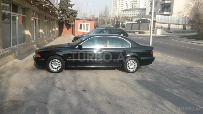 BMW 528 1996, 220,000 km - 2.8 l - Bakı