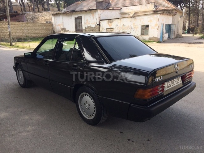 Mercedes 190 1993, 247,000 km - 2.0 l - Sumqayıt