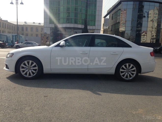 Audi A4 2009, 160,000 km - 2.0 l - Bakı