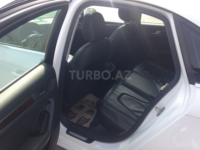 Audi A4 2009, 160,000 km - 2.0 l - Bakı