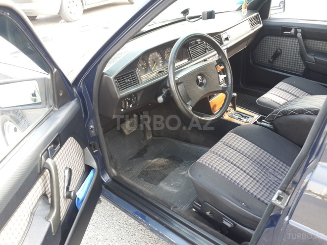 Mercedes 190 1991, 320,000 km - 2.0 l - Bakı