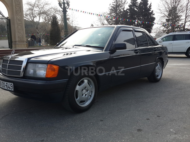 Mercedes 190 1991, 320,000 km - 2.0 l - Bakı