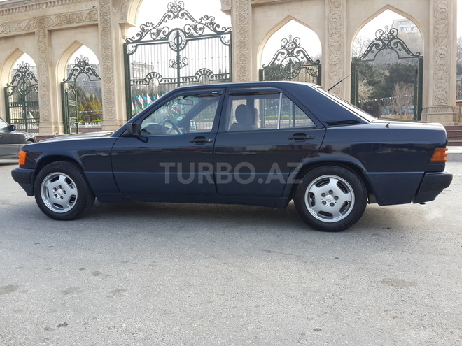 Mercedes 190 1991, 320,000 km - 2.0 l - Bakı
