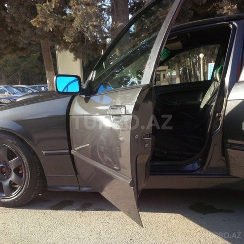 BMW 320 1994, 255,000 km - 0.2 l - Bakı