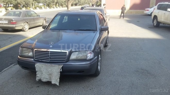 Mercedes C 180 1995, 385,000 km - 1.8 l - Bakı