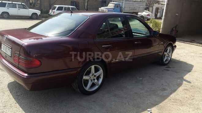Mercedes E 230 1996, 384,110 km - 2.3 l - Bakı
