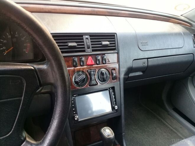 Mercedes C 230 1999, 218,000 km - 2.3 l - Bakı