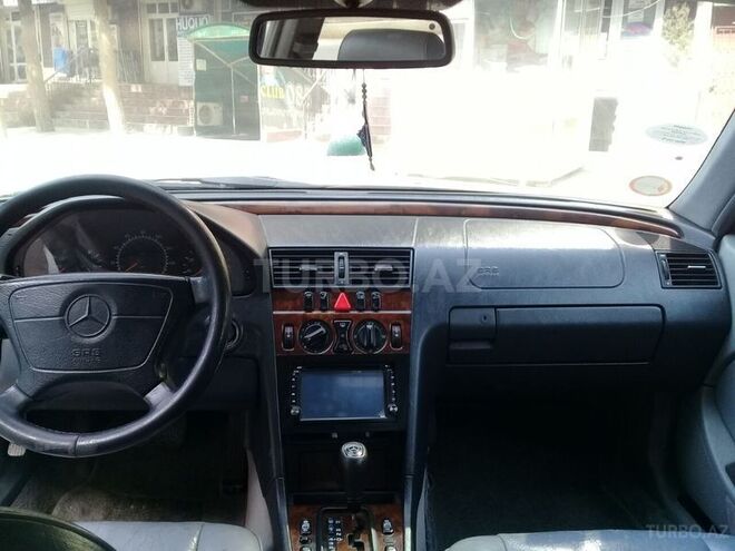 Mercedes C 230 1999, 218,000 km - 2.3 l - Bakı