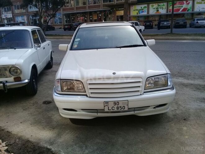 Mercedes C 230 1999, 218,000 km - 2.3 l - Bakı