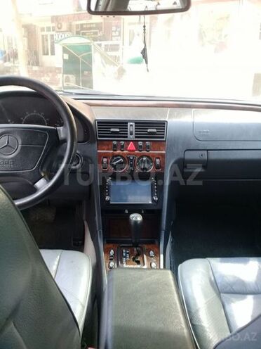 Mercedes C 230 1999, 218,000 km - 2.3 l - Bakı