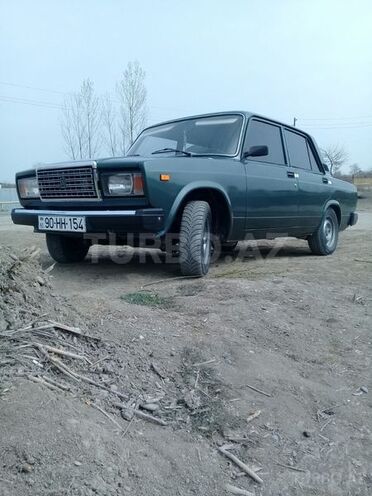 LADA (VAZ) 2107 2010, 66,022 km - 1.6 l - Salyan