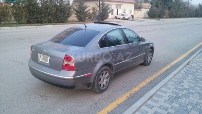 Volkswagen Passat 2002, 187,000 km - 1.8 л - Bakı