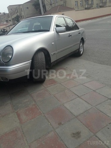 Mercedes E 240 1998, 230,333 km - 2.4 l - Bakı