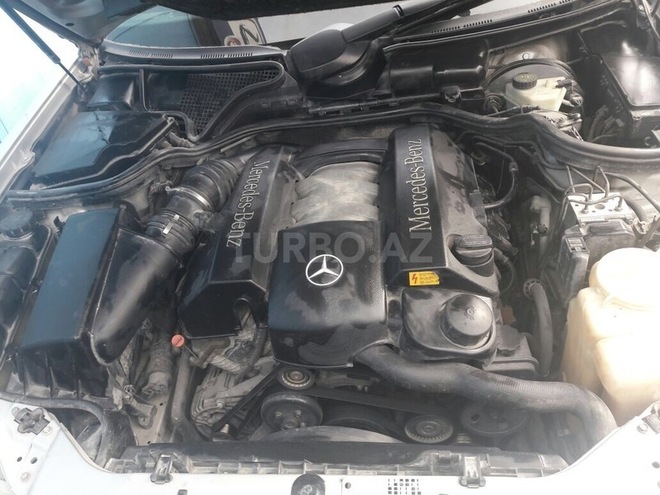 Mercedes E 240 1998, 230,333 km - 2.4 l - Bakı