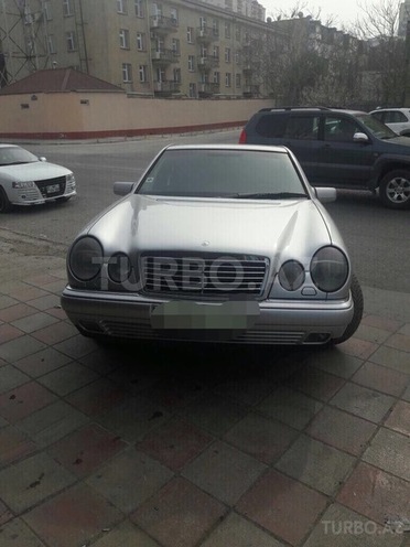 Mercedes E 240 1998, 230,333 km - 2.4 l - Bakı