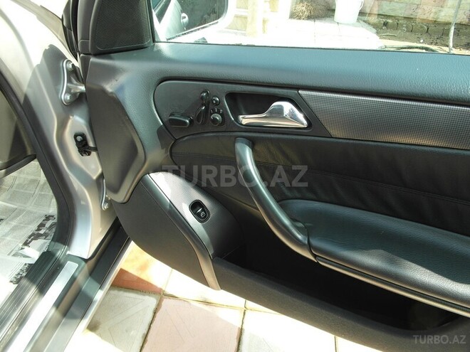 Mercedes C 200 2000, 167,000 km - 2.0 l - Bakı