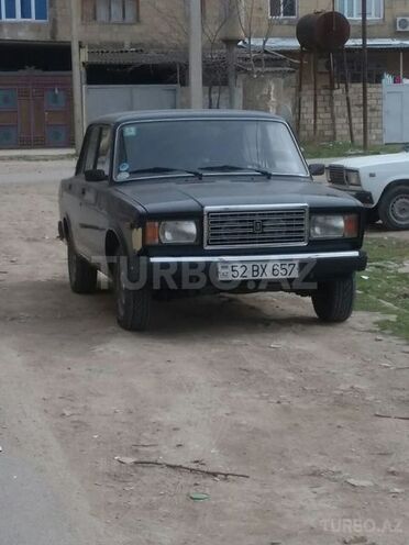 LADA (VAZ) 2107 2011, 142,000 km - 1.6 l - Salyan