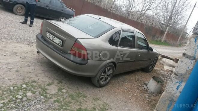Opel Vectra 1997, 294,631 km - 1.8 l - Bakı