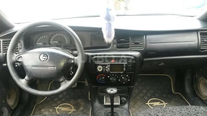 Opel Vectra 1997, 294,631 km - 1.8 l - Bakı
