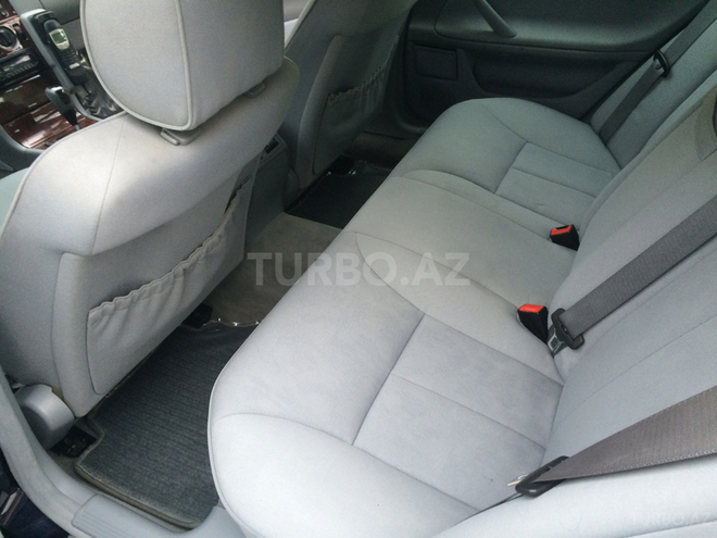 Mercedes E 240 2001, 264,000 km - 2.6 l - Bakı
