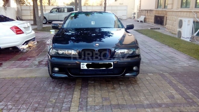 BMW 523 2000, 124,836 km - 2.5 л - Bakı