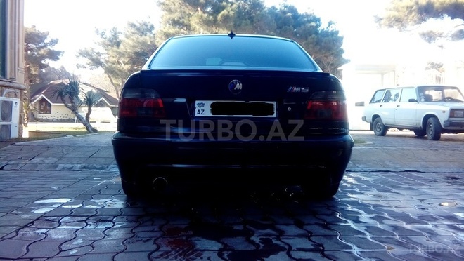 BMW 523 2000, 124,836 km - 2.5 л - Bakı