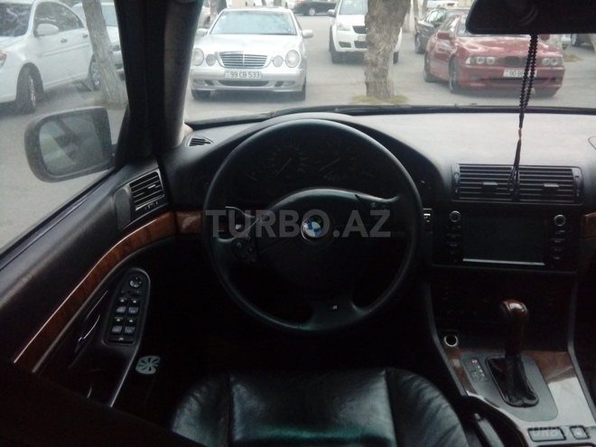 BMW 523 2000, 124,836 km - 2.5 л - Bakı