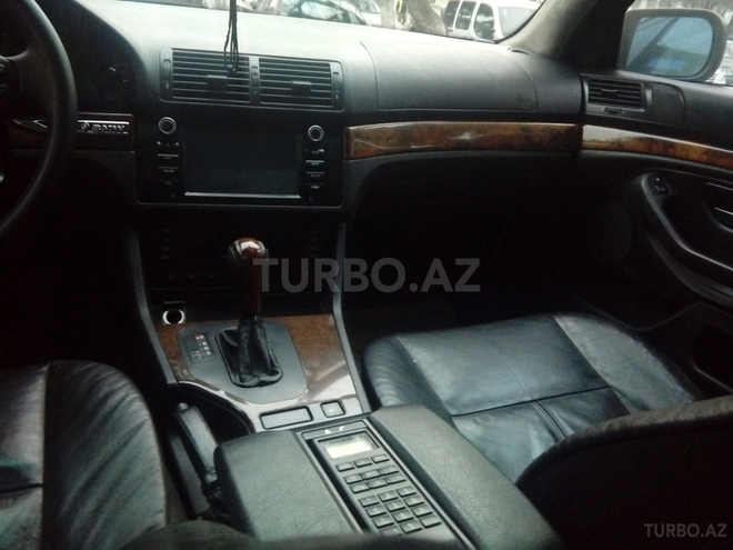 BMW 523 2000, 124,836 km - 2.5 л - Bakı