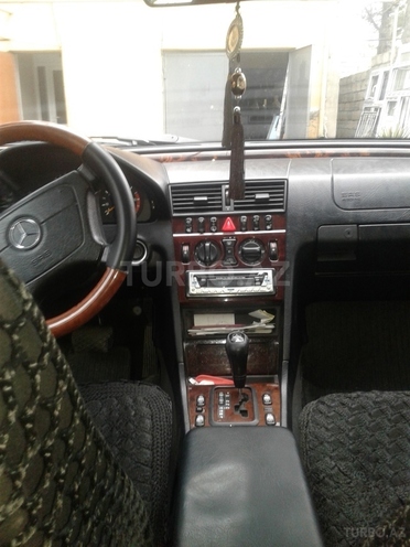 Mercedes C 220 1999, 310,000 km - 2.2 l - Bakı