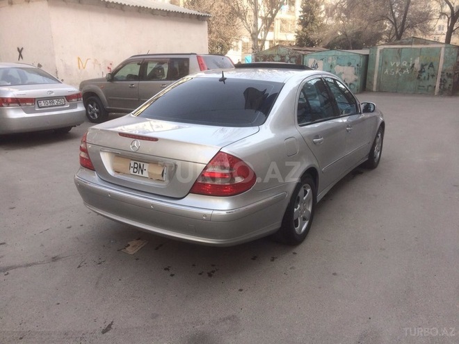 Mercedes E 320 2003, 162,000 km - 3.2 л - Bakı