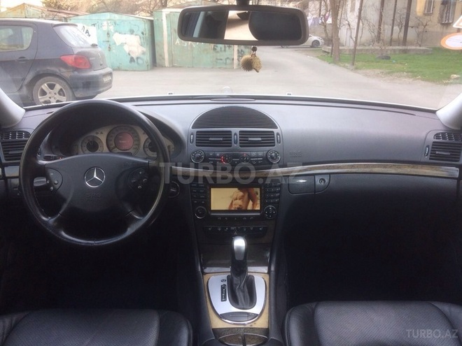Mercedes E 320 2003, 162,000 km - 3.2 л - Bakı