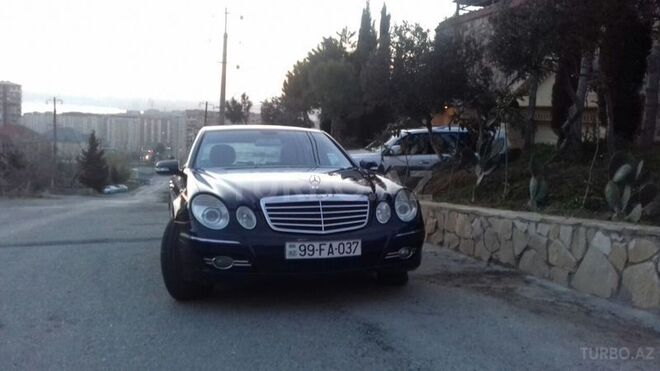 Mercedes E 220 2006, 271,019 km - 2.2 l - Bakı