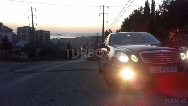 Mercedes E 220 2006, 271,019 km - 2.2 l - Bakı