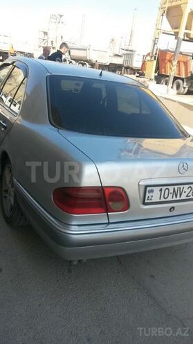 Mercedes E 300 1997, 320,000 km - 3.0 l - Bakı