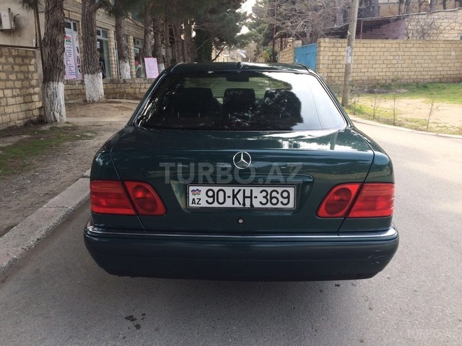 Mercedes E 240 1998, 311,000 km - 2.4 l - Sumqayıt