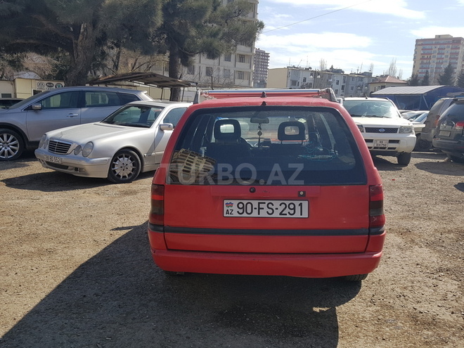 Opel Astra 1996, 240,000 km - 1.6 l - Bakı