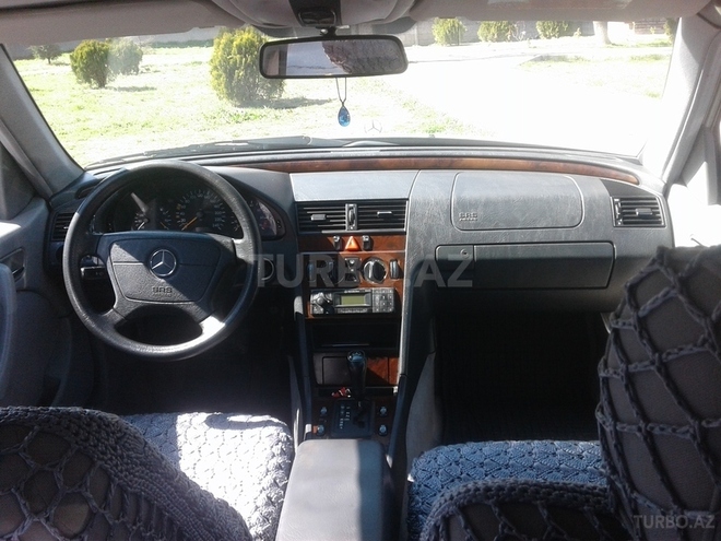 Mercedes C 180 1997, 244,000 km - 1.8 l - Gəncə
