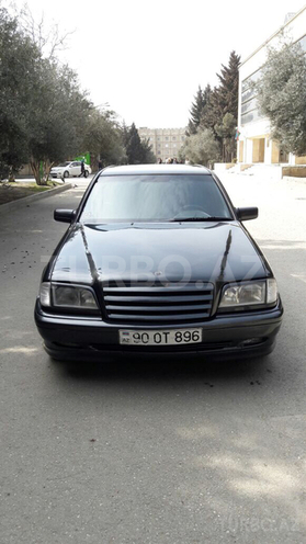 Mercedes C 220 2000, 350,000 km - 2.2 л - Bakı