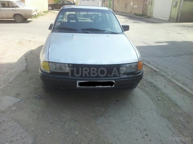 Opel Astra 1993, 196,000 km - 1.6 l - Bakı