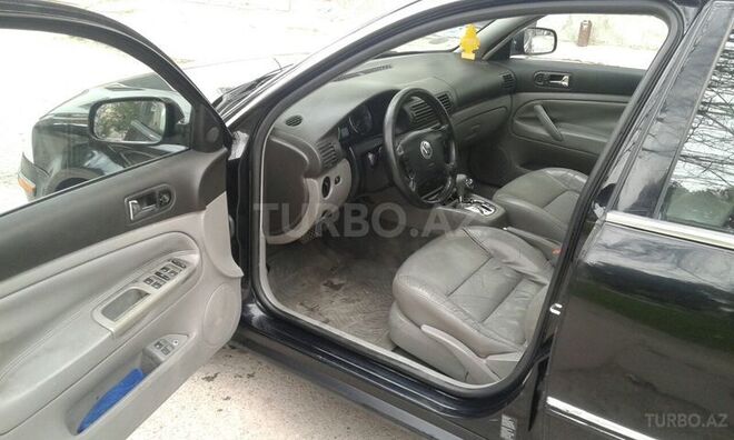 Volkswagen Passat 2003, 193,000 km - 1.8 l - Sumqayıt