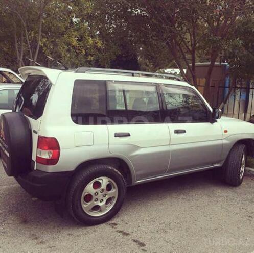 Mitsubishi Pajero io 1999, 139,180 km - 1.8 l - Naftalan