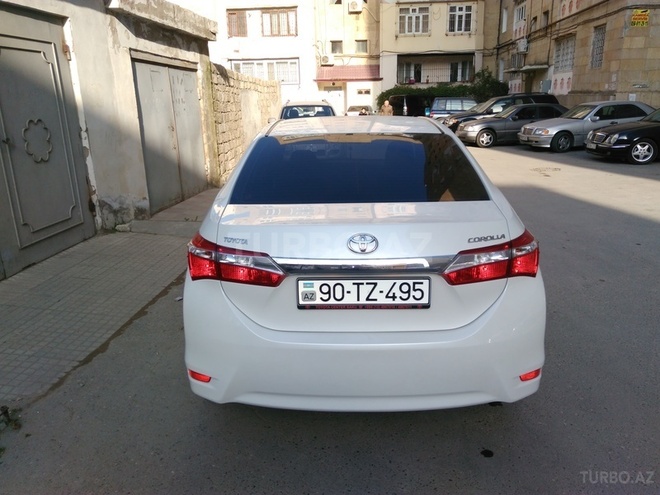 Toyota Corolla 2015, 29,500 km - 1.6 l - Bakı