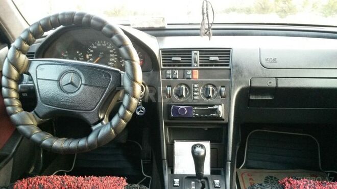 Mercedes C 180 1995, 310,000 km - 1.8 l - Bakı